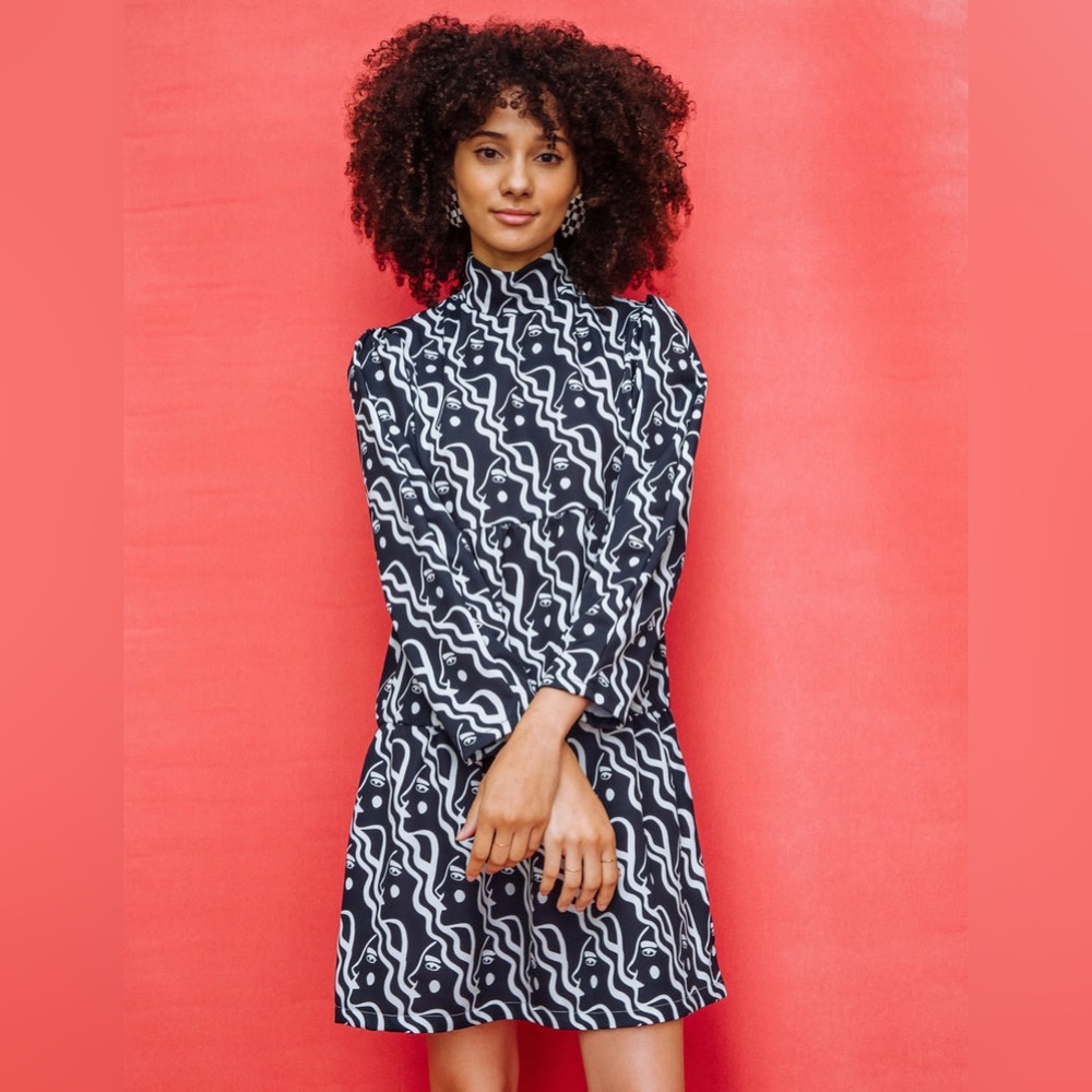 Dazey LA Waterfall Woman Cake Dress! XS